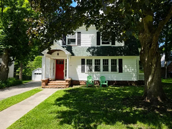 18 Broad St, Potsdam, NY 13676