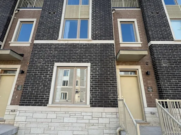 11 Almond Blossom Mews #130, Vaughan, ON L4K 0N7