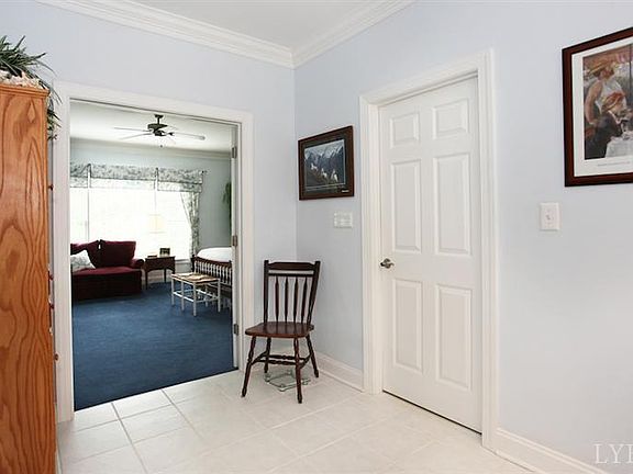 2nd image of 1261 Fleming Way