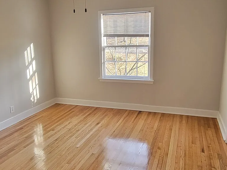 321 W Howard Ave #A — Photo 16