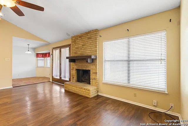6726 Country Field Dr — Photo 7