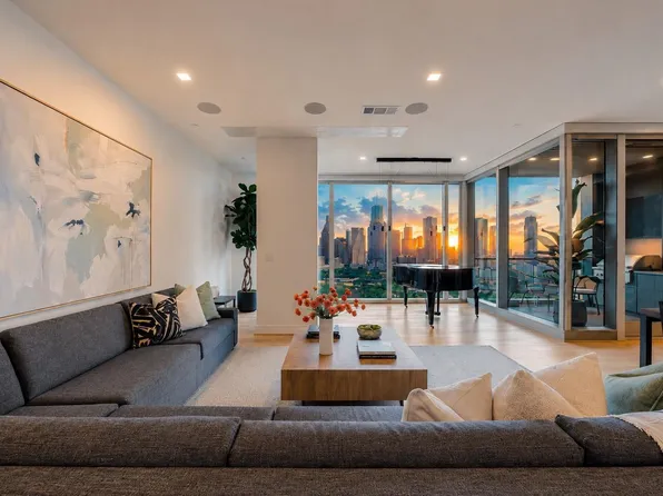 1711 Allen Pkwy Unit 2705, Houston, TX 77019