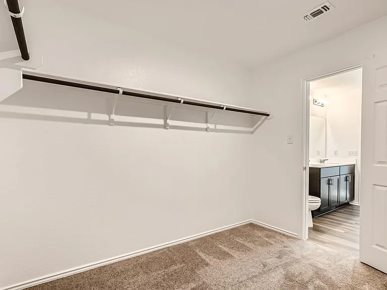 1608 Holly Lake Dr — Photo 25