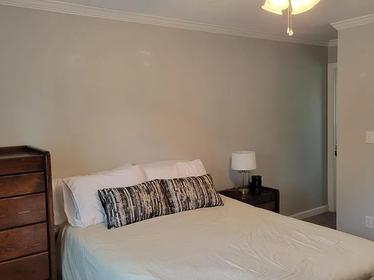 100 Thamesford Way — Photo 27