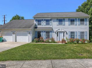 3807 Chippenham Rd, Mechanicsburg, PA 17050