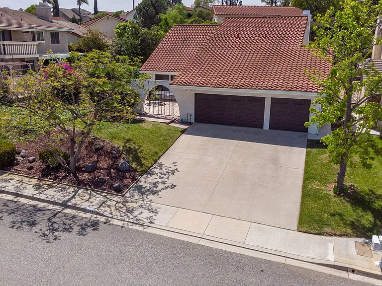 3577 Radcliffe Rd — Photo 1