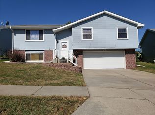 724 Yukon Ct, Lincoln, NE 68521