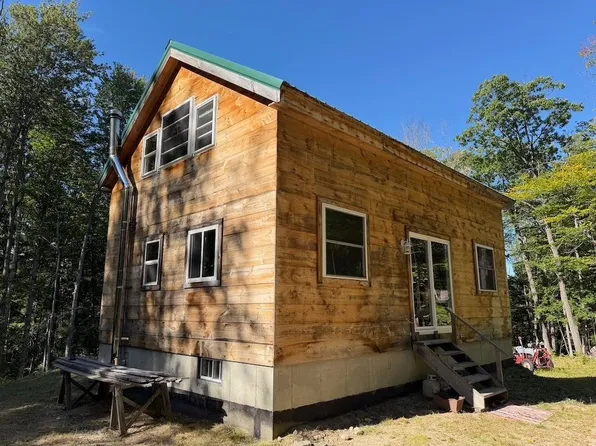 275 Ossipee Mountain Road, Ossipee, NH 03814