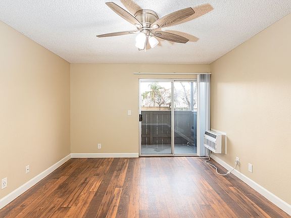 4th image of 9413 Winter Gardens Blvd #1