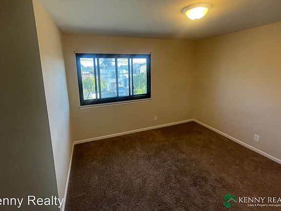 4th image of 823 Hensley Ave #16