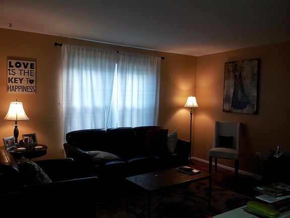 Living room/fire place