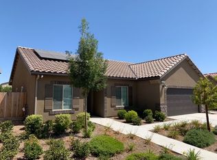 6710 E Pitt Ave, Fresno, CA 93727