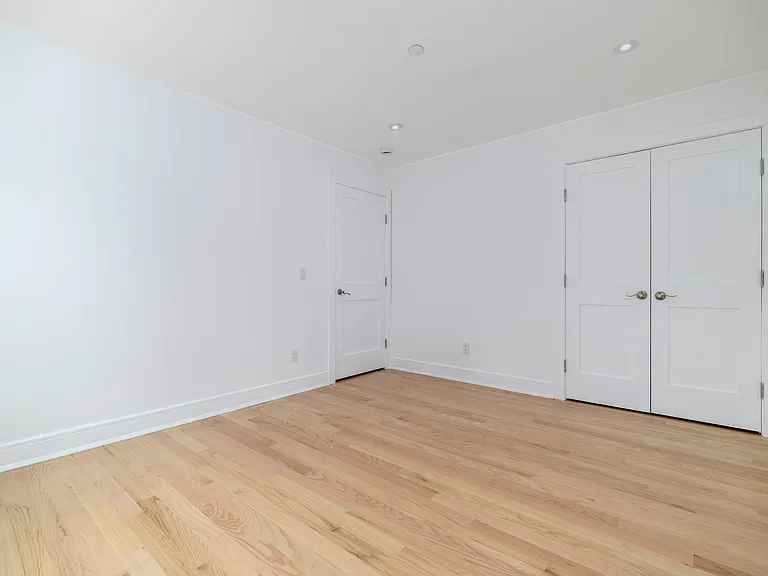 1911 Summer St #3 — Photo 12