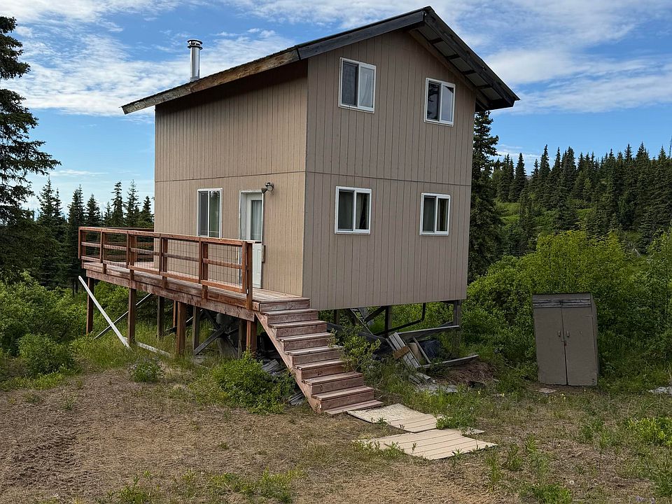 1st image of 15718 Lobo Ln