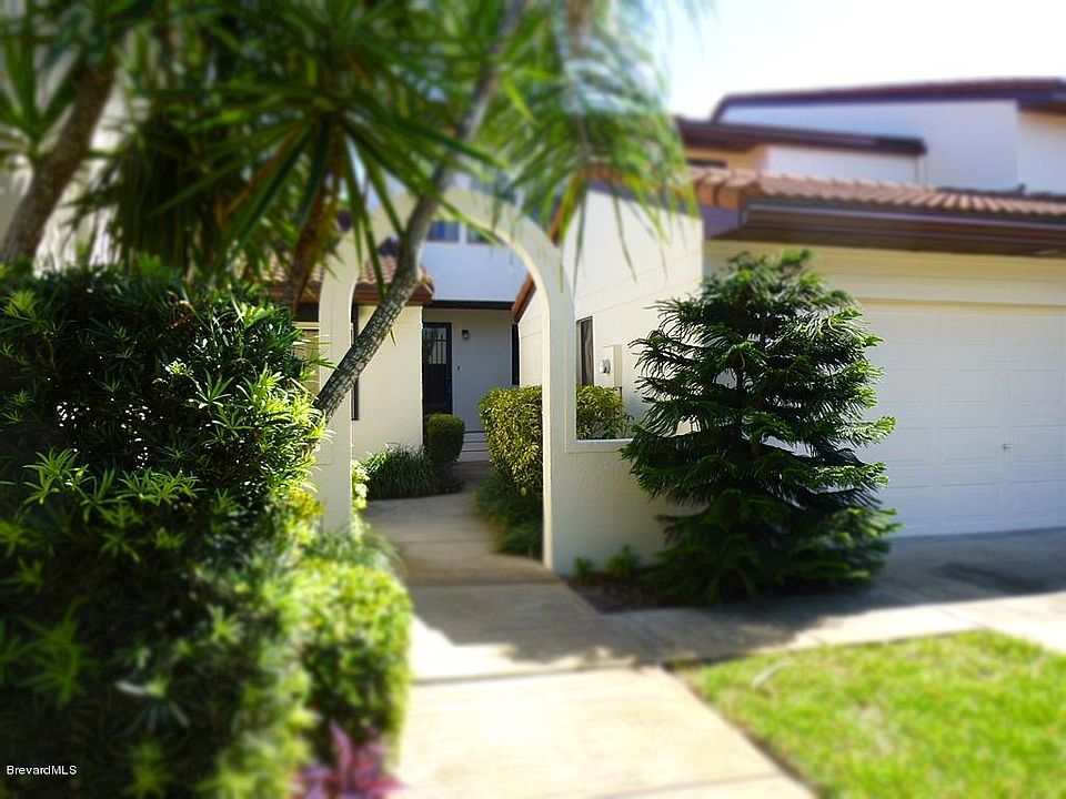 1st image of 907 Parkside Pl #907