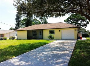 402 Shore Rd, Nokomis, FL 34275