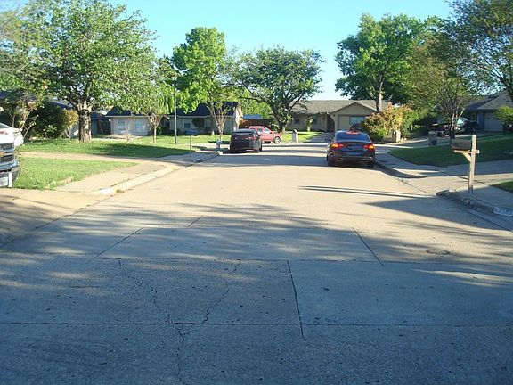 4th image of 3329 Glenwood Ln