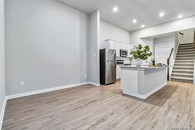 141 Nespral Dr — Photo 9