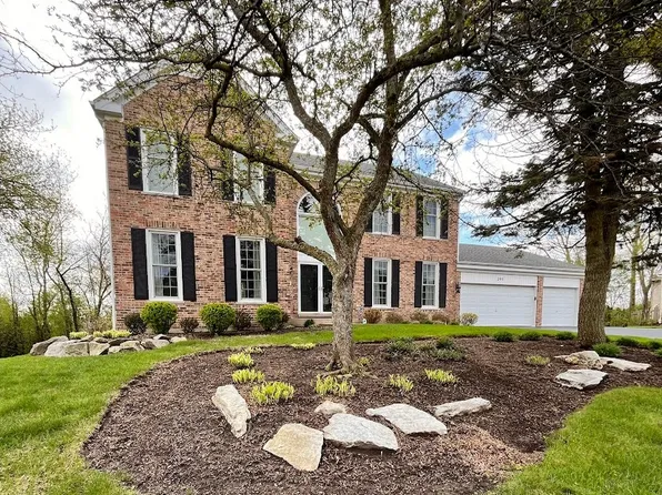 295 Winchester Dr, Algonquin, IL 60102