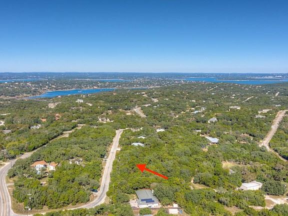 3rd image of 514 Eastview Dr
