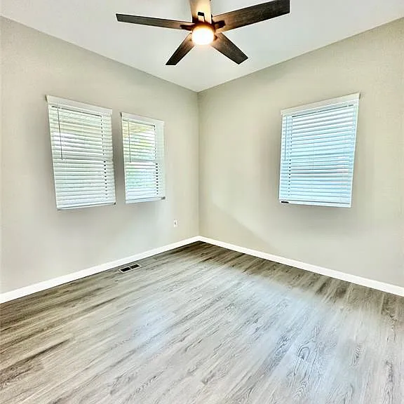 442 Ardmore Dr — Photo 23