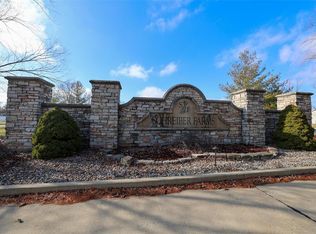 273 Gabrielle Cir, Bethalto, IL 62010