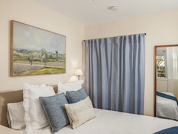3rd image of 5650 24th Ave NW Unit 214