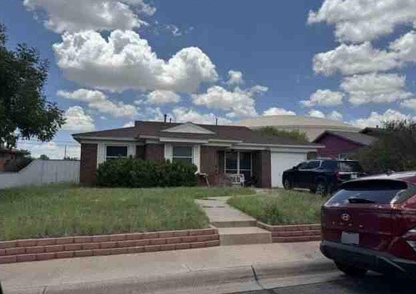 1st image of 4611 Ric Dr