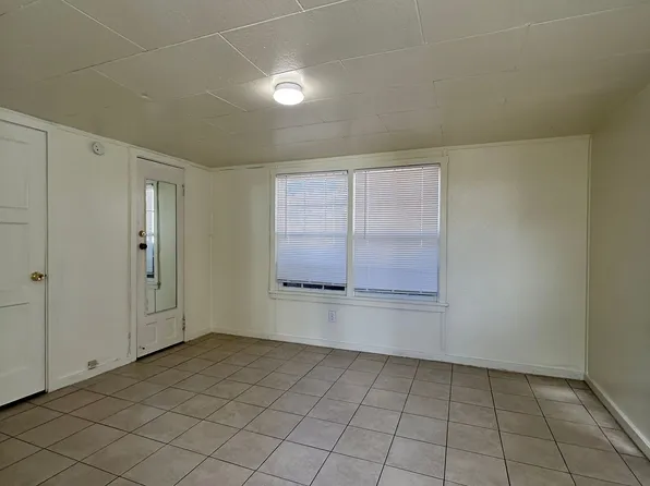Vassar, 413 & 518 Vassar Dr SE #413-A, Albuquerque, NM 87106