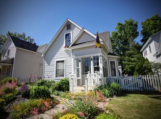 536 W 11th St, Traverse City, MI 49684