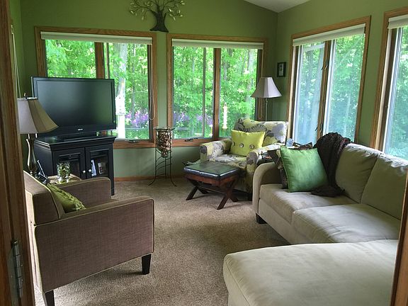 4th image of 4512 White Oak Ln