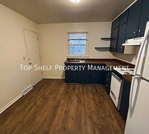 5th image of 2425 Welbeck Rd