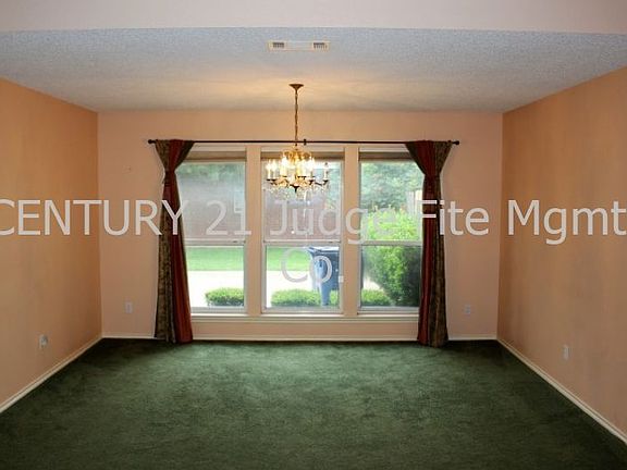 4th image of 513 Coker Valley Dr