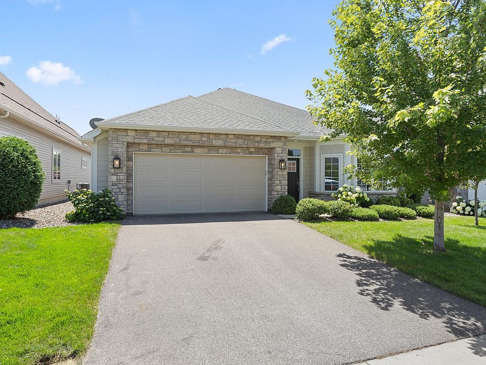 1st image of 13598 Crownline Dr NE