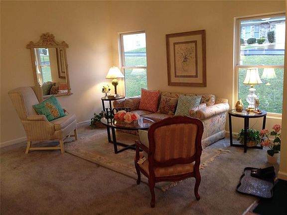 4th image of 46 Grayhawk Ct