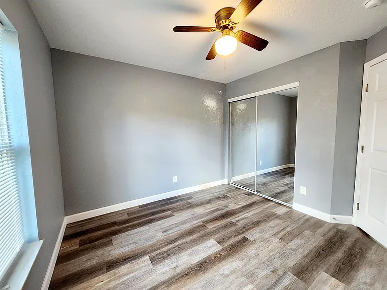 206 Alice St — Photo 18