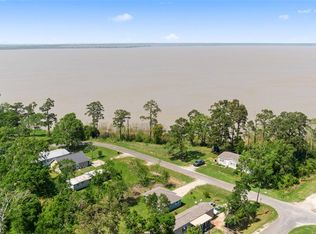 908 Wheeler, Anahuac, TX 77514