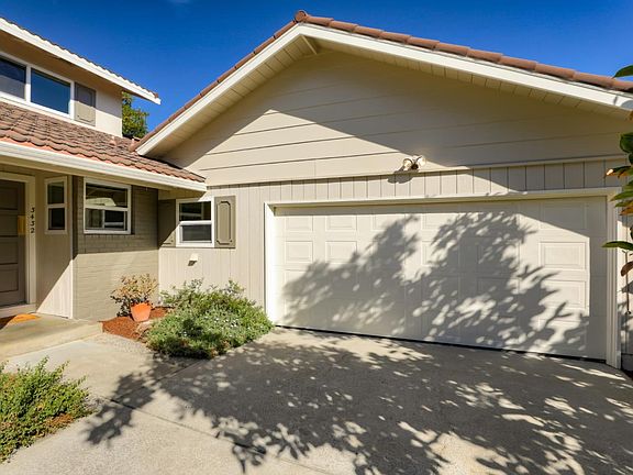 2nd image of 3432 Woodstock Ln