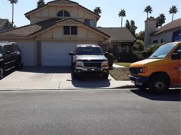 7825 Zephyr St, Fontana, CA 92336