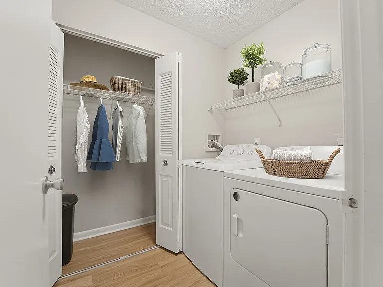 Elevate your living experience at Eagle Rock Apartments at Abingdon with modern laundry facilities designed for convenience. Enjoy spacious interiors and stylish amenities that make everyday tasks easier. Schedule a tour today to see it for yourself!