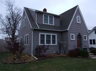 1425 Bertch Ave, Waterloo, IA 50702