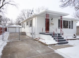 17922 Lorenz Ave, Lansing, IL 60438