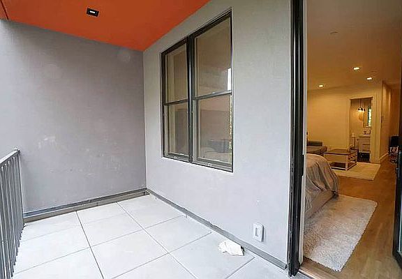 4th image of 709 Sterling Pl #2D