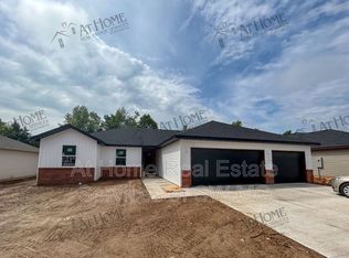 206 E Rosalie St, Strafford, MO 65757