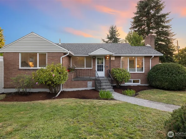6559 43rd Avenue NE, Seattle, WA 98115