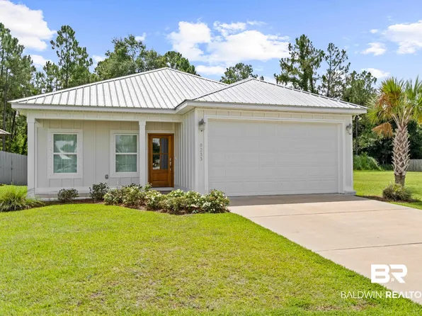 8233 Carmel Cir, Foley, AL 36535