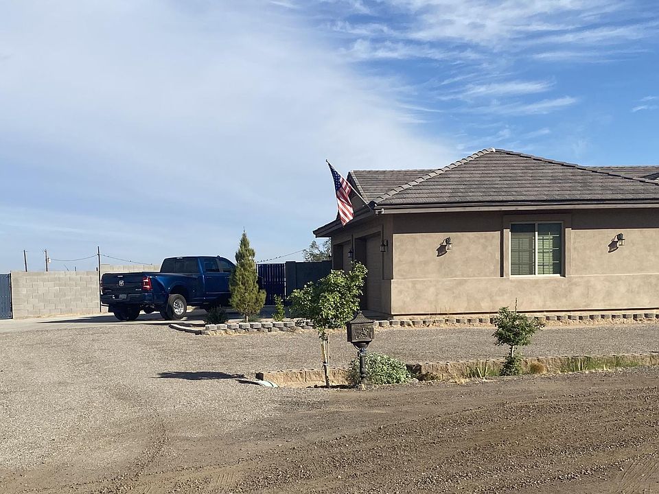1st image of 6944 W MEADOWBROOK Drive