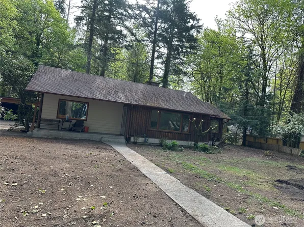 8319 86th Avenue NW, Gig Harbor, WA 98332