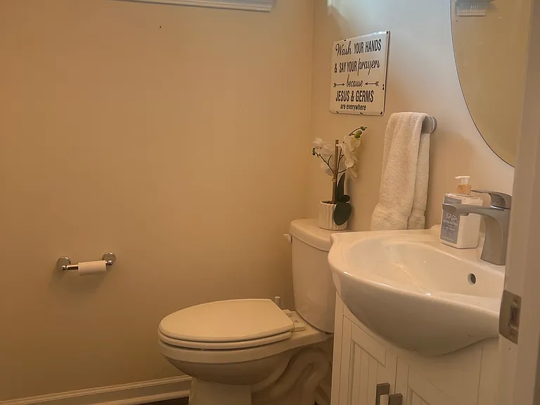 Half bath 1st level