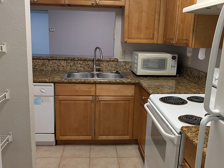 224 Afton Sq #301 — Photo 11
